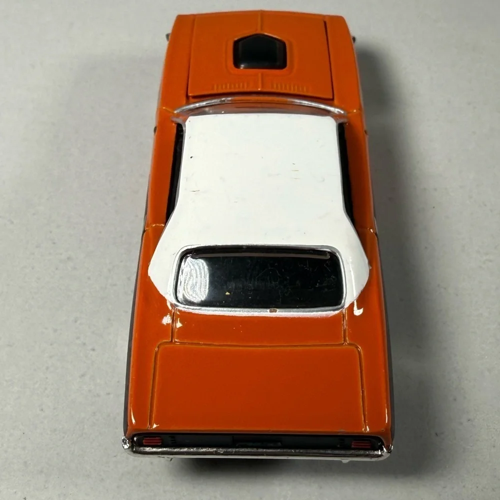 Racing Champions 1970 Plymouth Barracuda 1:64 Die-Cast